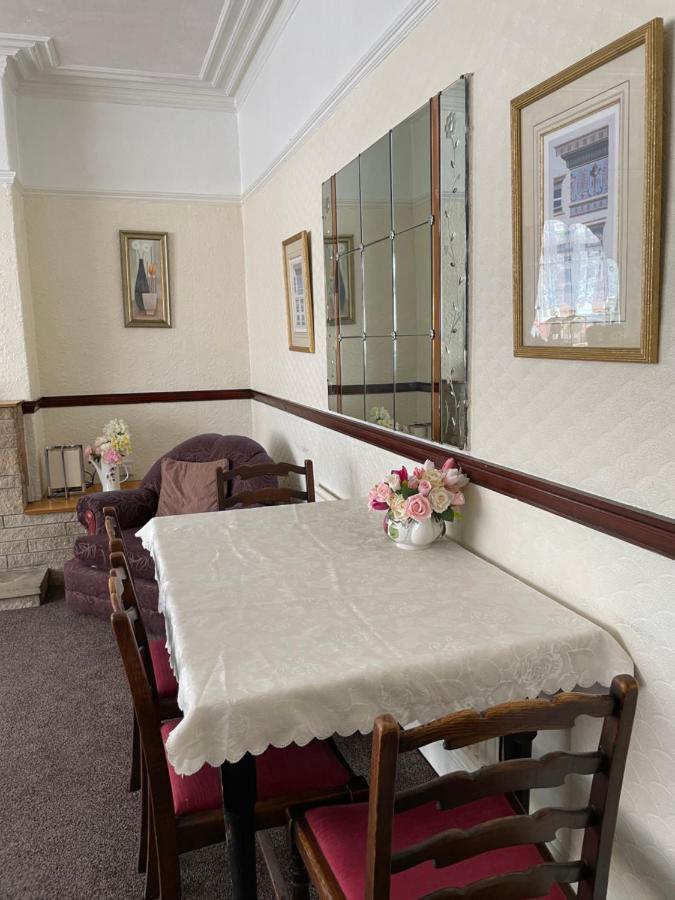The Jewel Of The Sea Bed & Breakfast Blackpool Eksteriør bilde