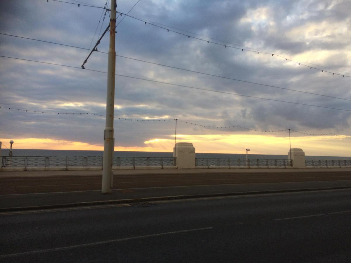 The Jewel Of The Sea Bed & Breakfast Blackpool Eksteriør bilde